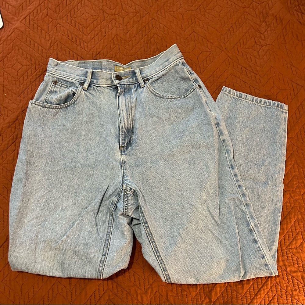 Vintage High-Waisted Light Wash Jeans